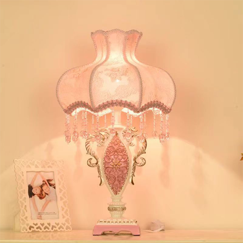 European Pink Table Lamp Luxur - đánh giá và giá Desk Lamp