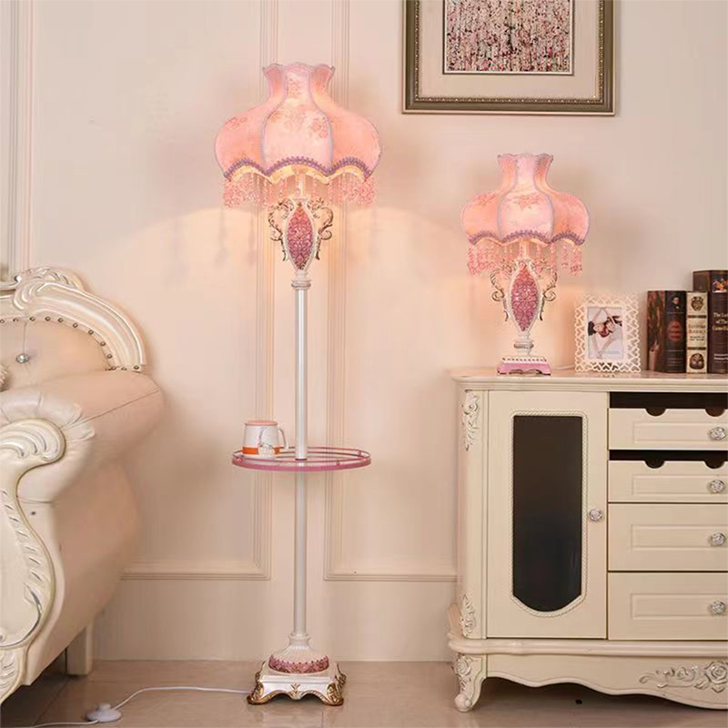 European Pink Table Lamp Luxur - đánh giá và giá Desk Lamp
